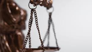 Comprendre les différents domaines du droit des affaires
